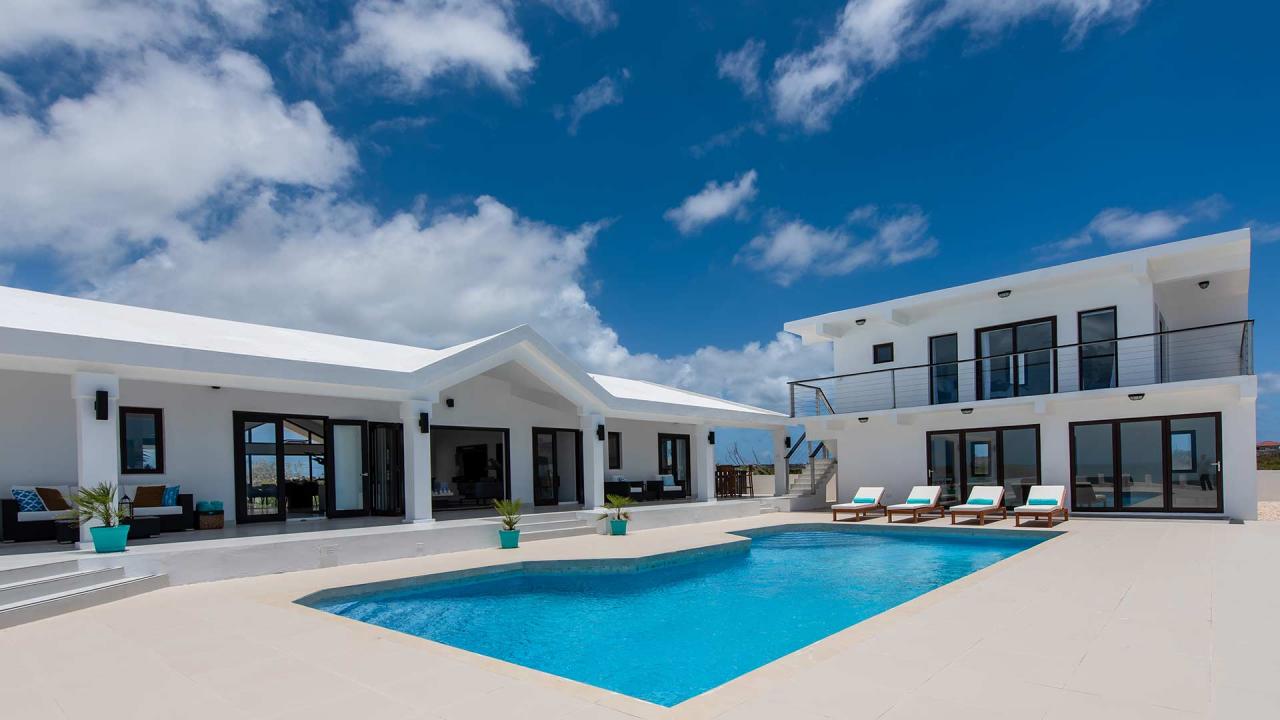 Pelican Bay Villa