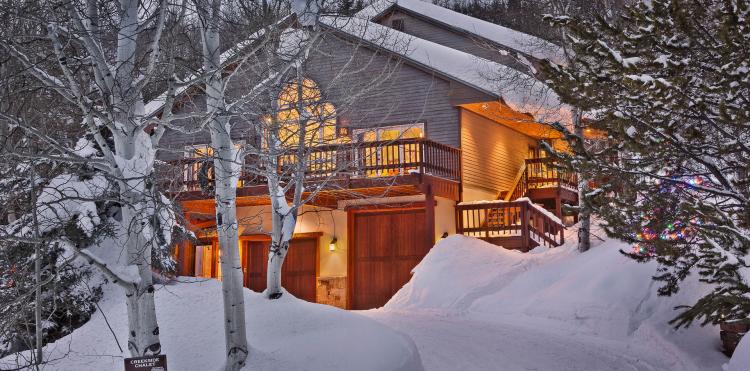 Creekside Chalet