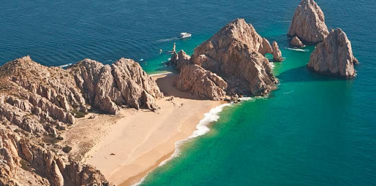 Explore all that a Los Cabos vacation has in store for you!