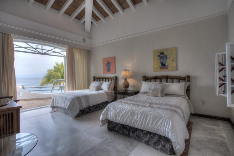 La Mansion photo 48