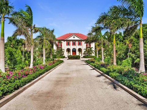 Beach Villa Paprika in Grace Bay, Turks and Caicos