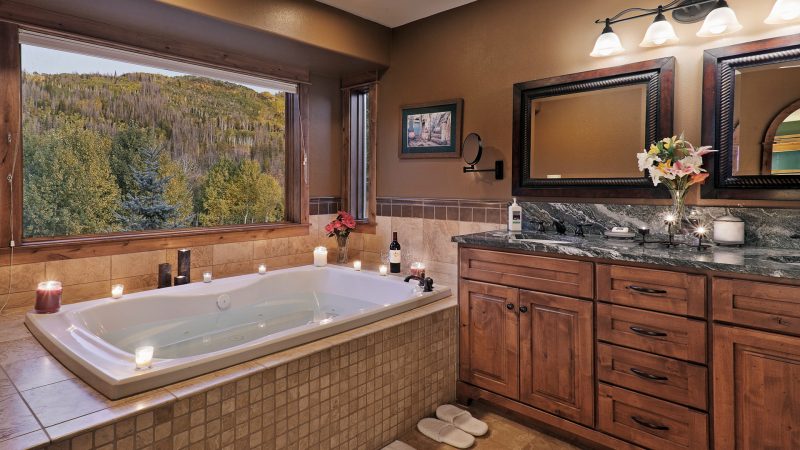 Creekside Chalet photo 8