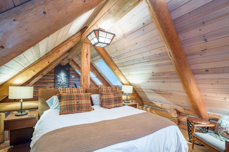 Yellow Brick Cabin photo 13