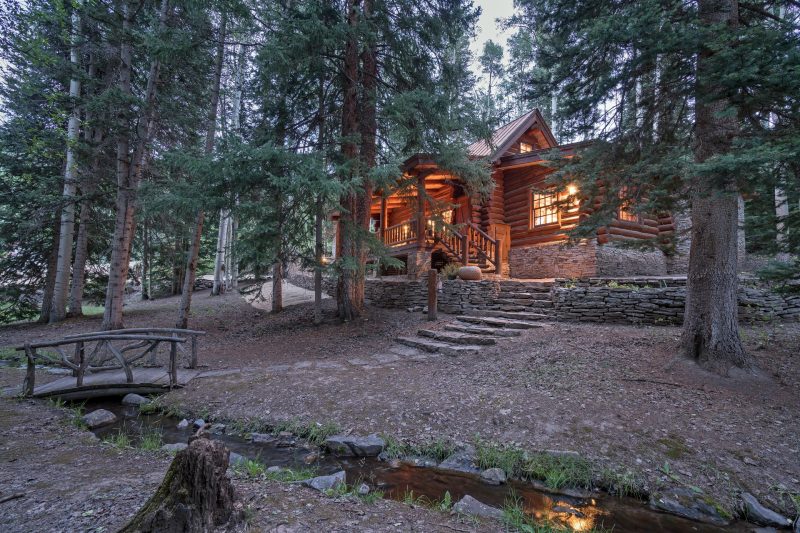 Yellow Brick Cabin photo 21