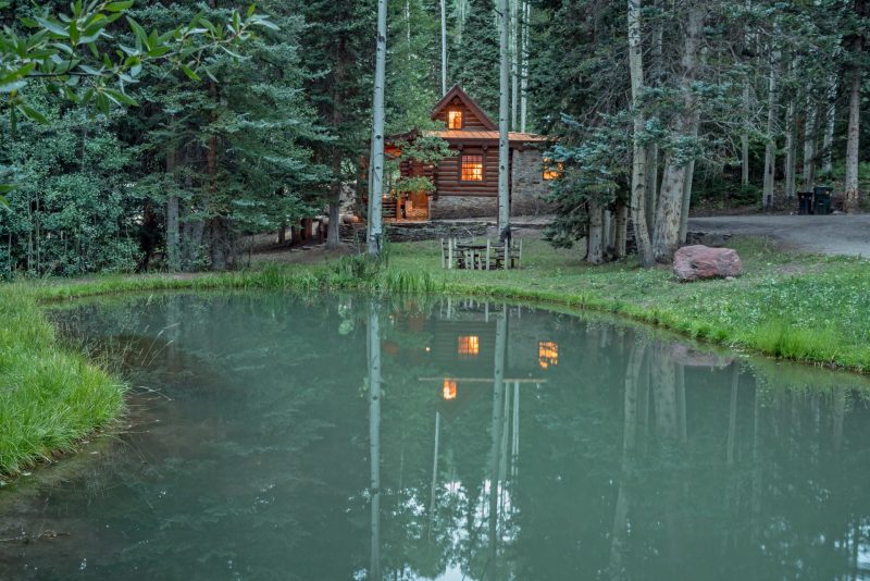 Yellow Brick Cabin photo 23