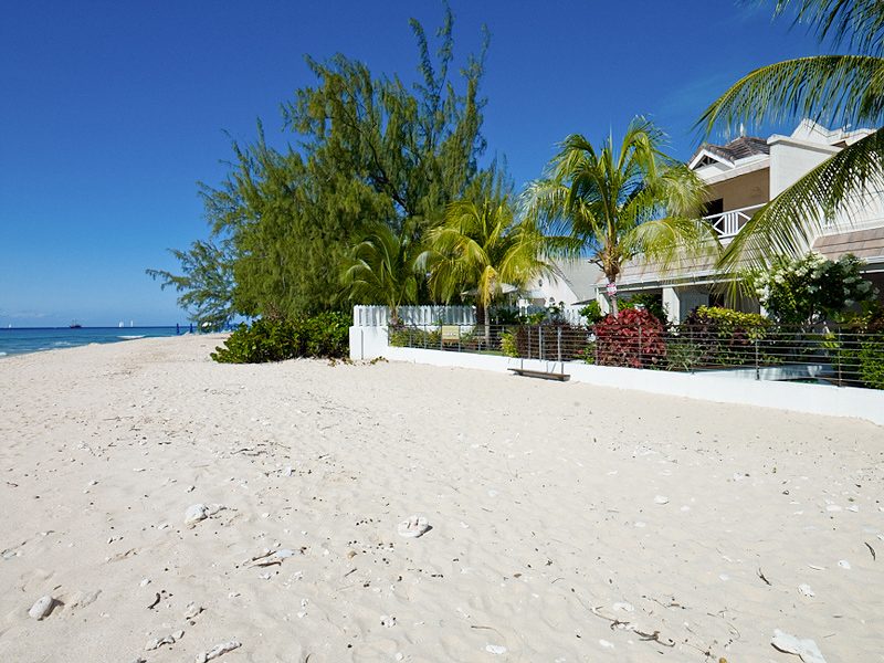 Radwood Beach House 2 photo 14