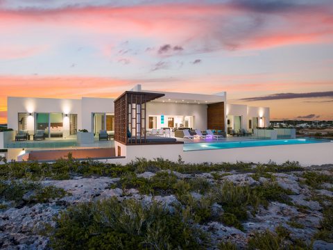 Tip of the Tail Villa in Turtle Tail, Turks and Caicos