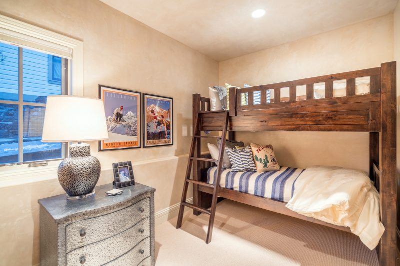 Haven on South Oak photo 18