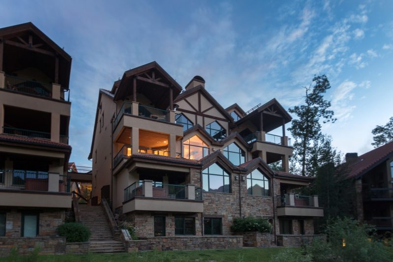Dakota Place photo 2