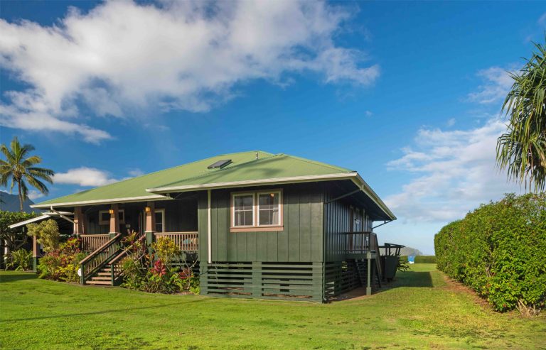 Hanalei Nalu in Hanalei, Kauai