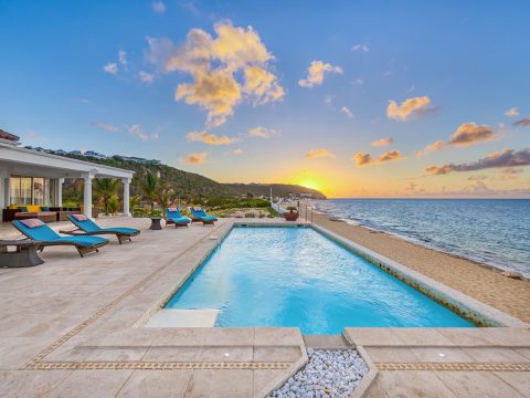 La Vie en Bleu in Terres Basses, St. Martin