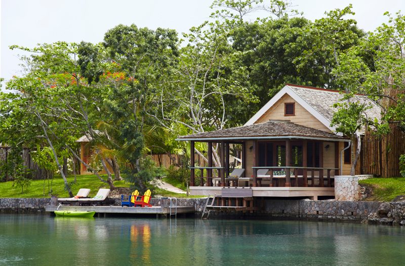 GoldenEye Lagoon Cottages photo 3