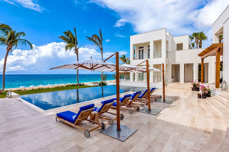 Cerulean in Barnes Bay, Anguilla