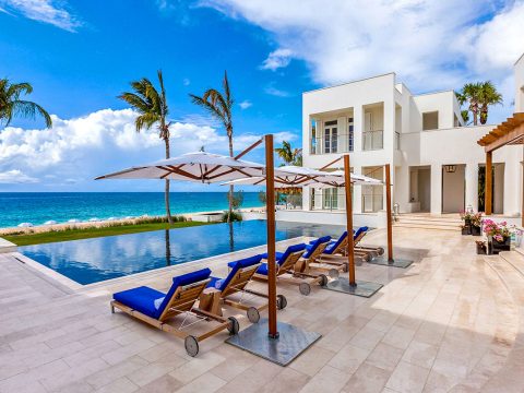 Cerulean in Barnes Bay, Anguilla