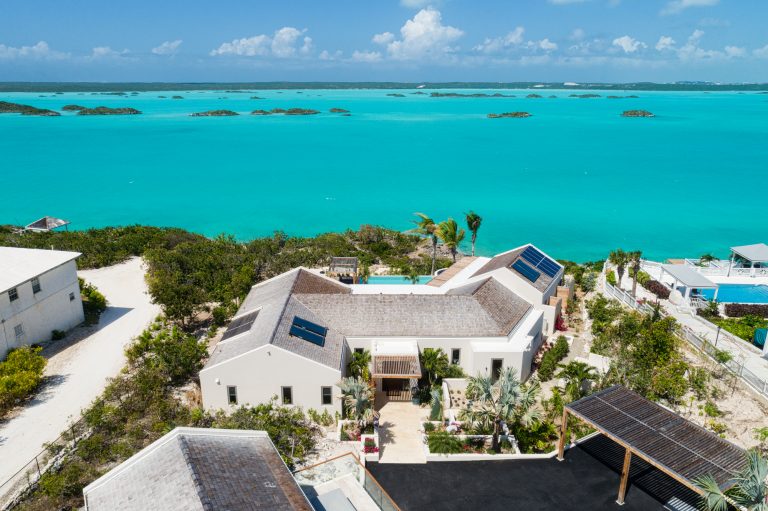 Villa Alinna in Chalk Sound, Turks and Caicos