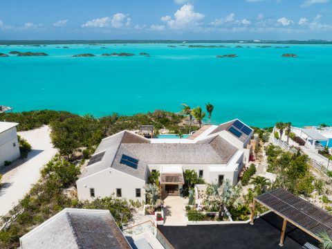 Villa Alinna in Chalk Sound, Turks and Caicos