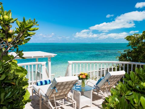 Reef Tides in Babalua Beach, Turks and Caicos