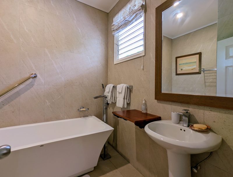 Sea Haven on Discovery Bay photo 23
