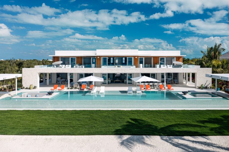 Sole e Mare in Grace Bay, Turks and Caicos