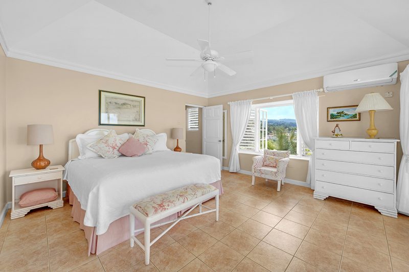 Cliffside Cottage photo 24