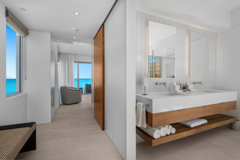 Beach Enclave Grace Bay (5 Bed Beachfront) photo 24