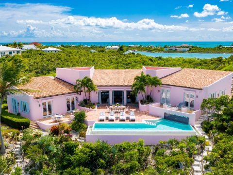 Casa  Rosada in Chalk Sound, Turks and Caicos
