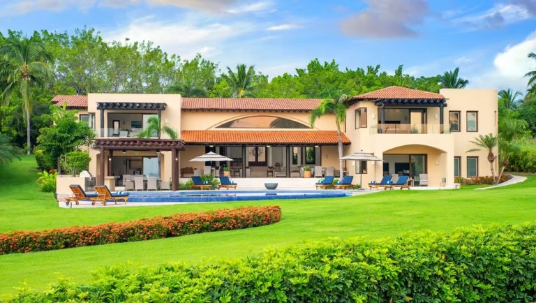 Casa Joya del Mar in Lagos del Mar, Punta Mita