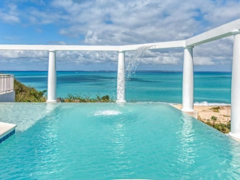 Nid D'Amour in Terres Basses, St. Martin