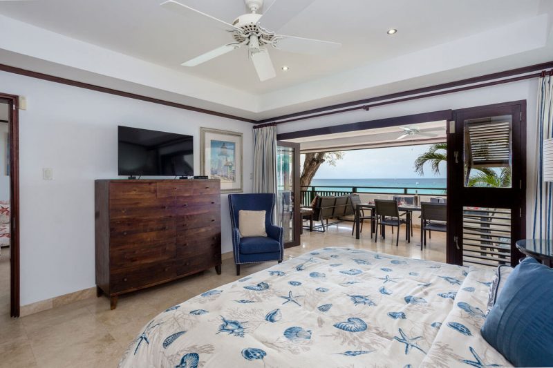 Shutters at Coral Cove photo 8